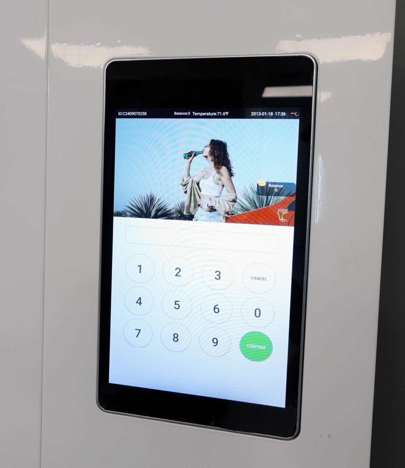 VC 7212-10C Extra Large White Refrigerated Combo Machine w/10” Touchscreen - Image 6