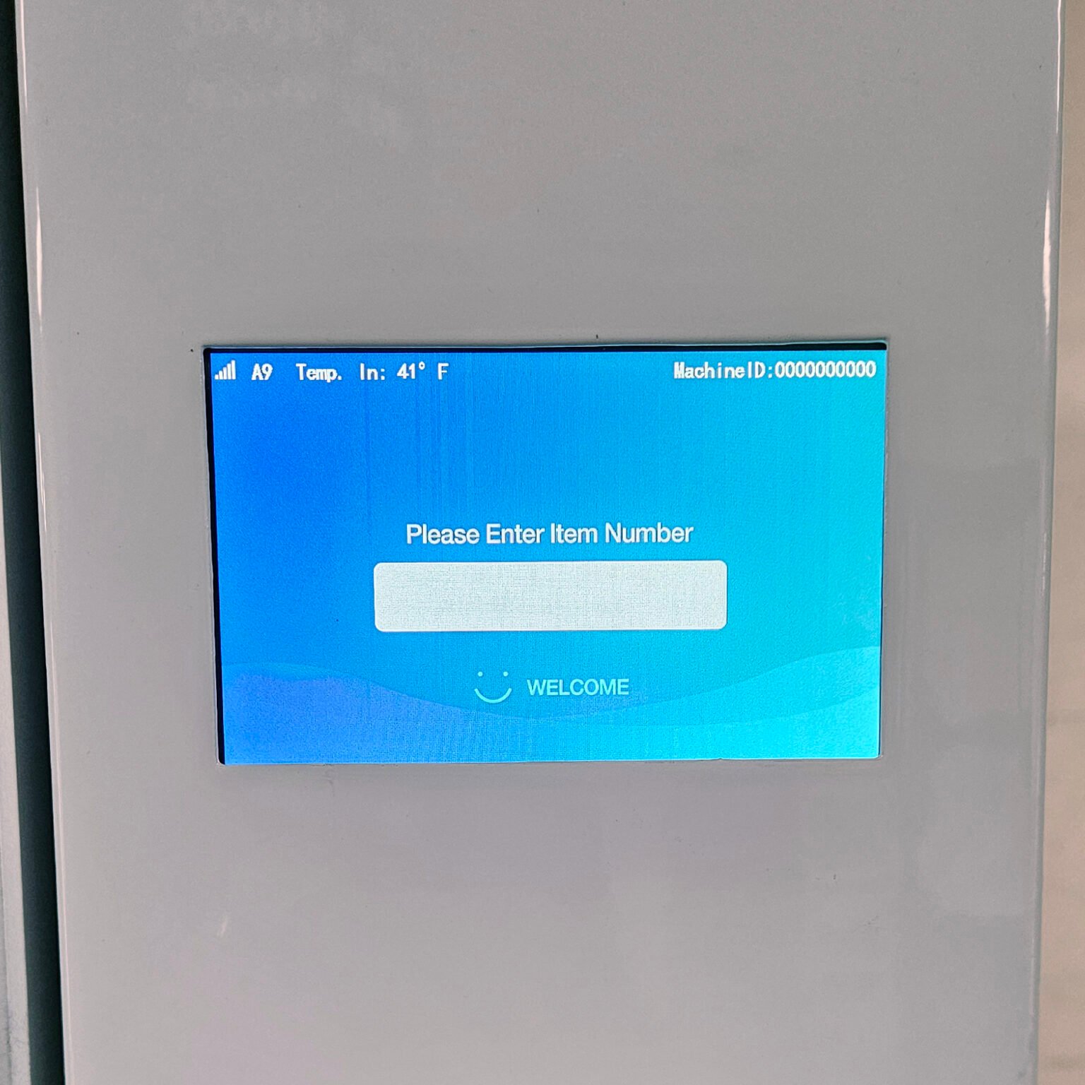 VC 7210-5C Large White Refrigerated Combo Machine - Image 6